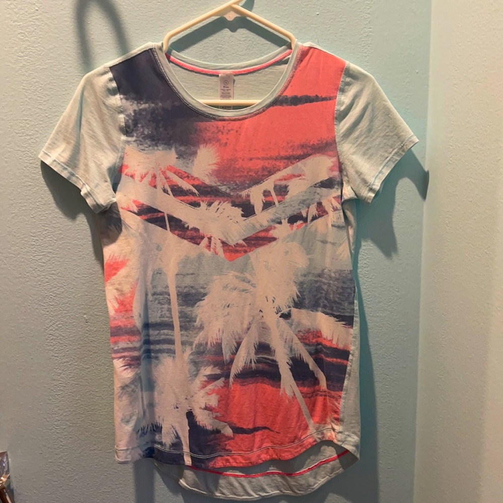 Ivivva athleisure girls aquamarine tee shirt